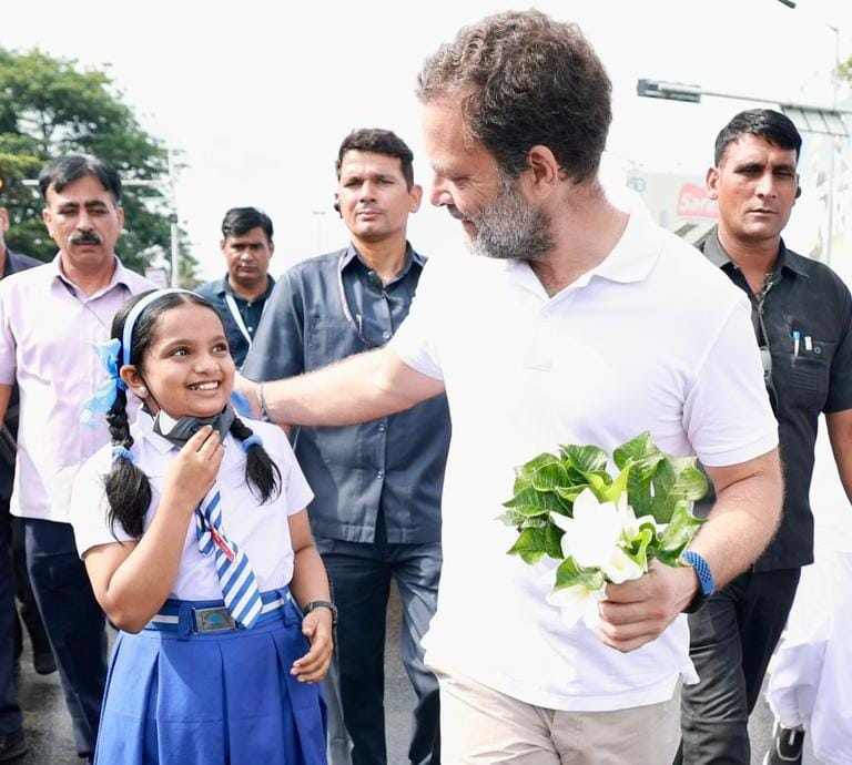 YALLALINGHILAL1's tweet photo. #Bharatajodhoyatra https://t.co/dXp5TflmOb