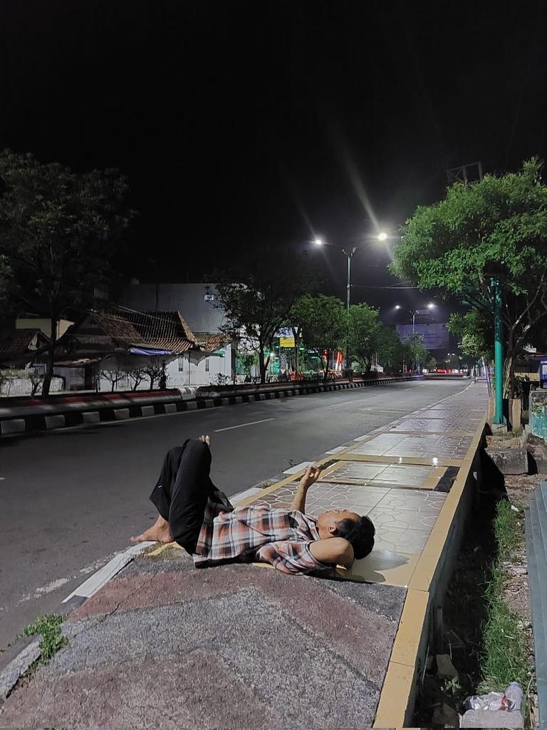 Sampek lali kapan terakhir aku piknik