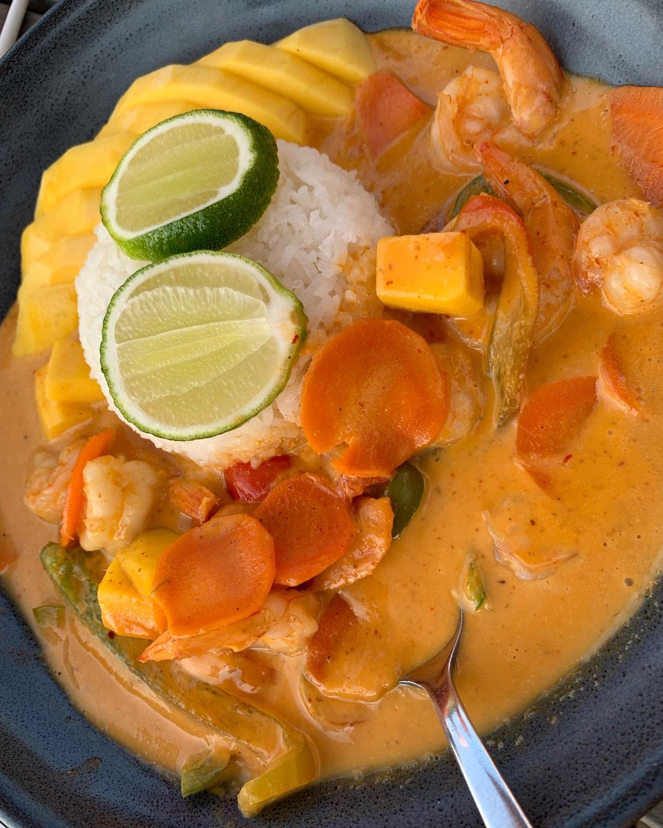 kendalconrad's tweet photo. Teaming up with my friends White Orchids Thai Cuisine to give y’all the chance to win a $50 gift card 😍 Click here to enter: https://t.co/ipENfDtcMk https://t.co/ObUUbfaiqT