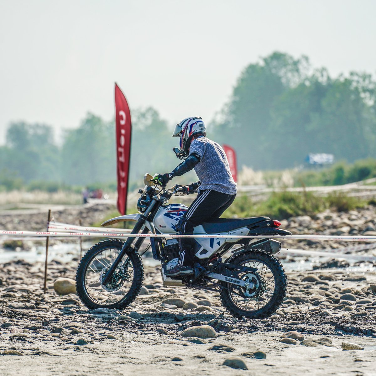 HeroMotoCorp's tweet photo. Through river to grass, from jump to sky, Xtracks Mandi was an adventurer's paradise! Coming soon to your city, keep visiting for updates. #HeroMotoCorp #Mandi #XTracks #adventure https://t.co/EtC5jCpCVA