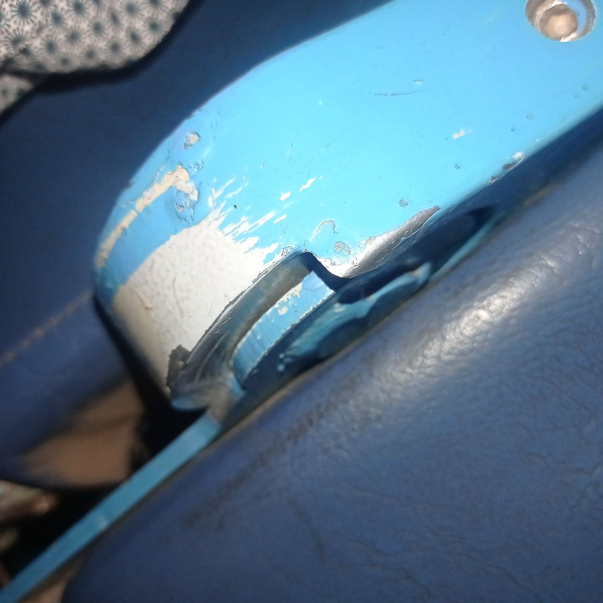 Chhotusingh1990's tweet photo. Train no. -12066
PNR no. -2347853485
Coach D-10, seat no. 97 ka hand rest se passenger injured ho gaya h kripya first aid ka intzam kare urgently.
Mobile no. - 8233251113. Train neem ka thana se depart hui h 
@NWRailways
@rpfnwrjp 
@RailMinIndia 
@DRMJaipur 
@DrmAjmer https://t.co/LhuyYuUfTl