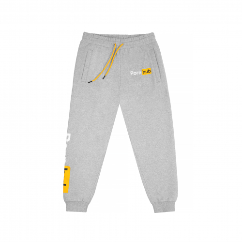 1 pic. RETWEET to WIN our Grey Sweatpants! 🤩 https://t.co/9HkKmbbKsh