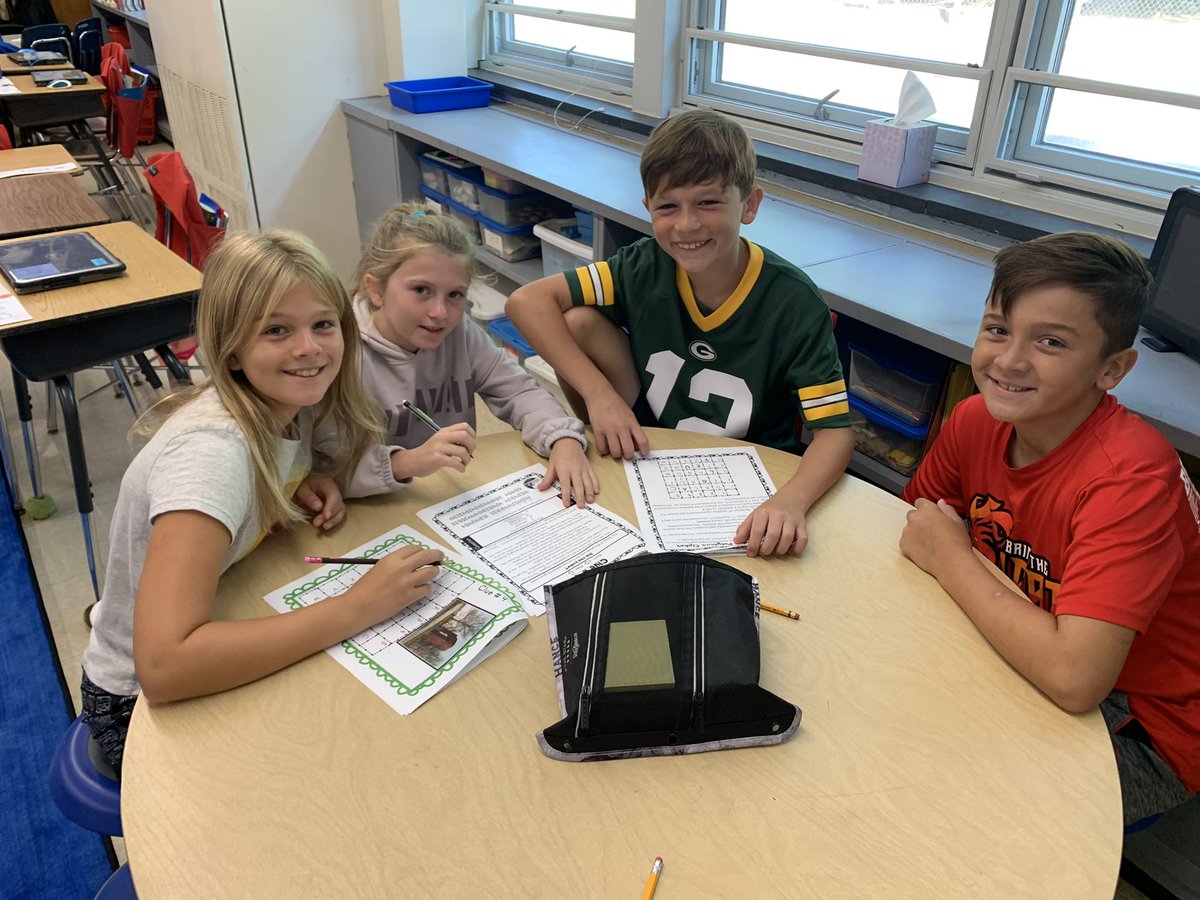 NicoleTobin's tweet photo. Deciphering interesting facts about Jamestown while building valuable problem solving skills and perseverance! @MVS_Griffins https://t.co/B9dOmlkKmm