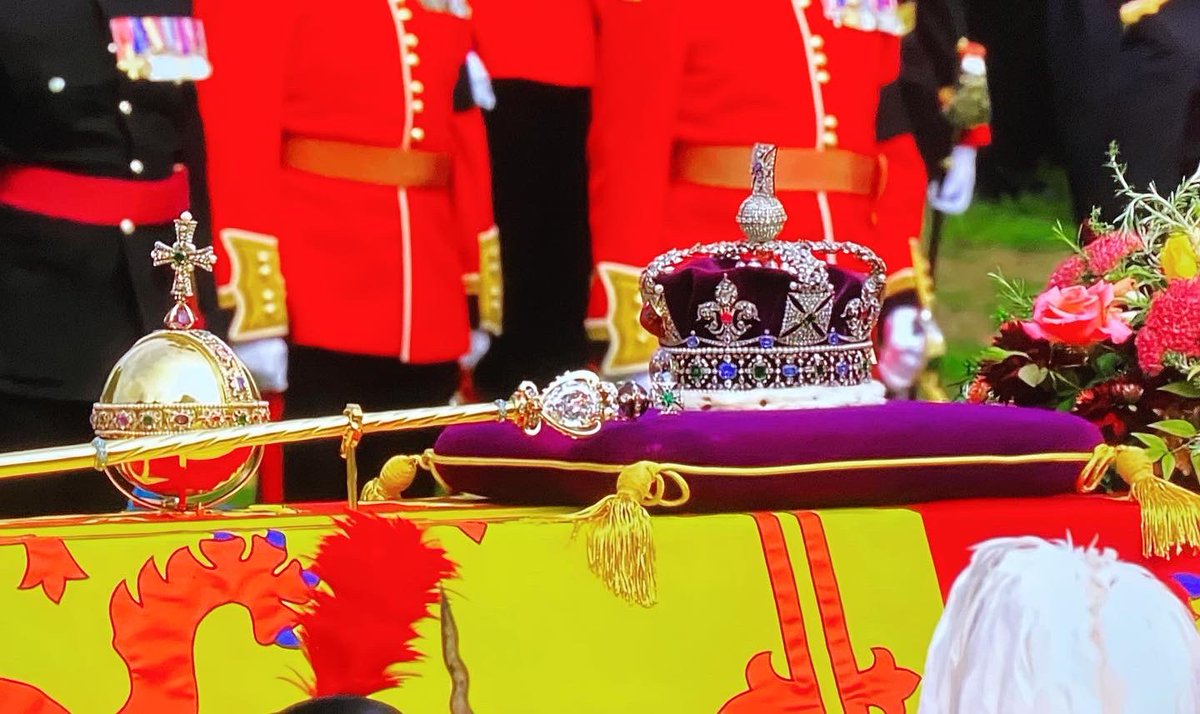 KevinJai8073's tweet photo. 長眠國王喬治六世紀念教堂，別了 #queenelizabeth 🫡 https://t.co/XlAfcZuplB