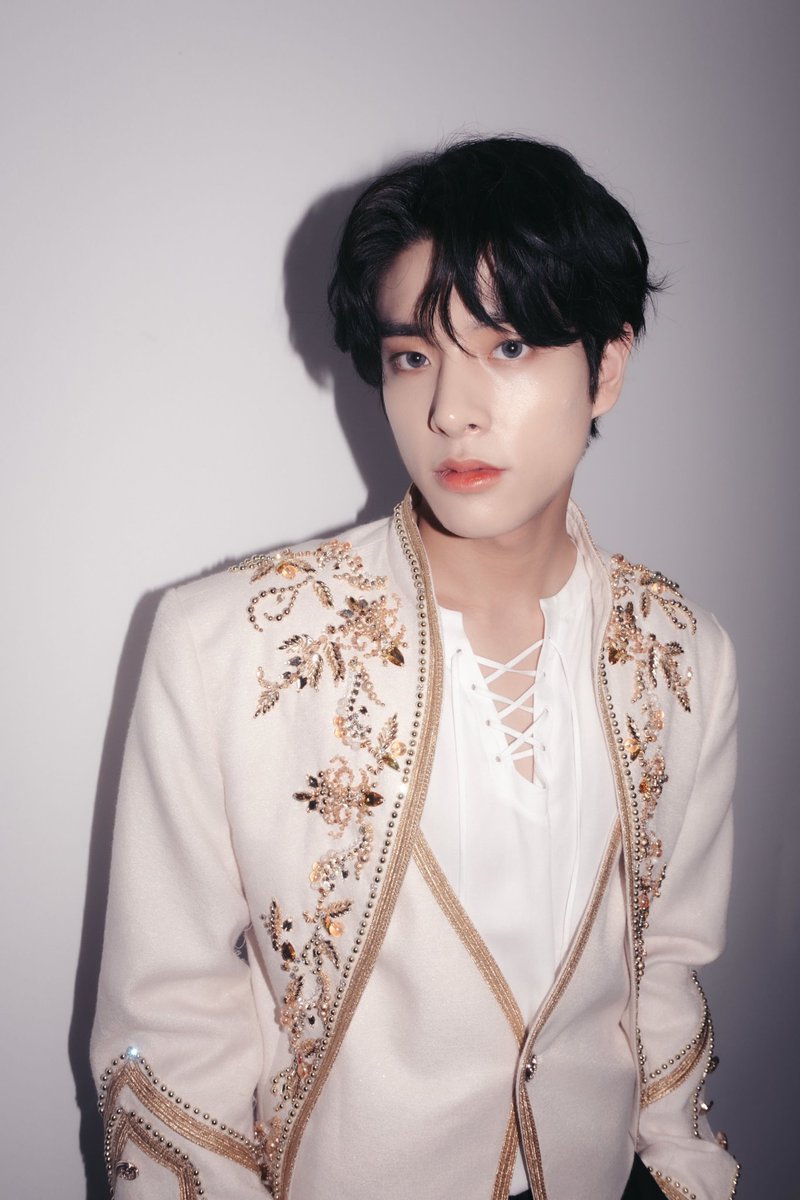 _enhaluvss's tweet photo. Actualización Weverse

Trad: ENGENE~~ Dormiste bien? 
Los que ayer estuvieron de pie deben estar cansados verdad ㅠㅠ

#ENHYPEN_JAKE https://t.co/7STrT24AoP