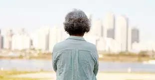 ReadyCanada's tweet photo. Life after work - Who am I? A question asked by many retirees. In an article for Renaissance Magazine, I discuss the chance to create a new identity in #retirement. Click the link to read an excerpt of the article.     https://t.co/BsZoP02Lk5  #identity #retirementgoals https://t.co/3uPhJYhe2J
