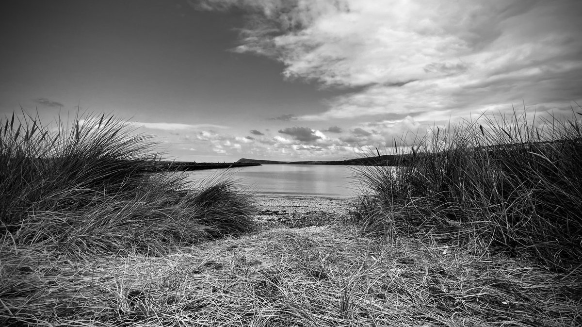 cgbmedia's tweet photo. Goodwick, Pembrokeshire, Wales https://t.co/Vel9WYBhDa