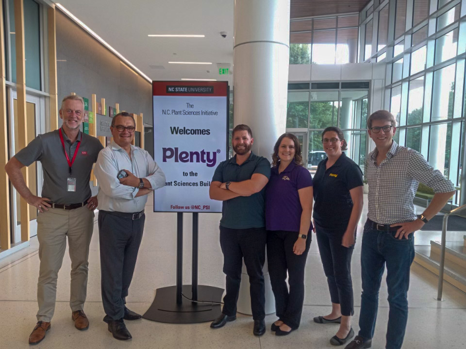 We were delighted to host <a href="/plenty/">Plenty®</a> in the #NCStatePSB &amp; discuss our shared goal of "rewriting the rules of #agriculture" to develop innovative solutions that transform our food system.
<a href="/adrianpercy/">Adrian Percy</a> <a href="/akukutai/">Arama Kukutai</a>