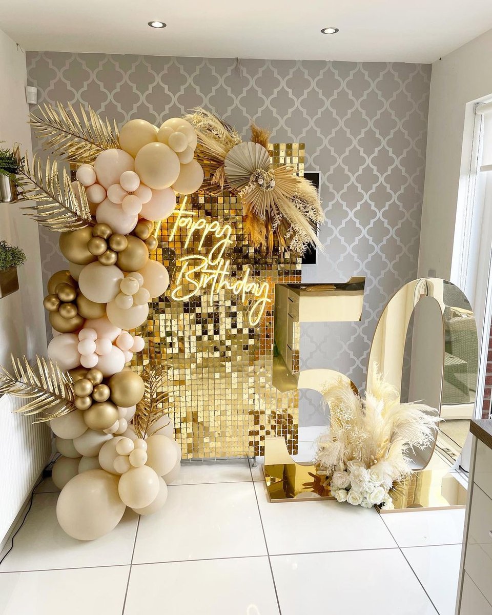 findmyplanner's tweet photo. 50th birthday by Georgie Bubbles! 🎉

Visit: https://t.co/Z9cuISrwlK

#eventplanner #eventstyling #eventinspiration #eventdecoration #partyplanner #partystylist #partyinspiration #balloonstyling #partydecoration #glasgoweventplanner #50thbirthday https://t.co/BaCgVACQtD