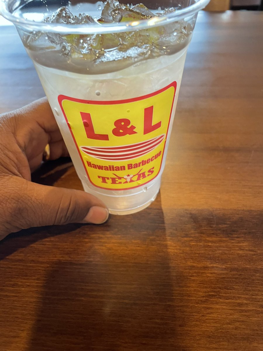 JonDillGrowShow's tweet photo. Found the L&amp;L out here and went crazy. They even had local music playing inside https://t.co/aS9XqnXTLD