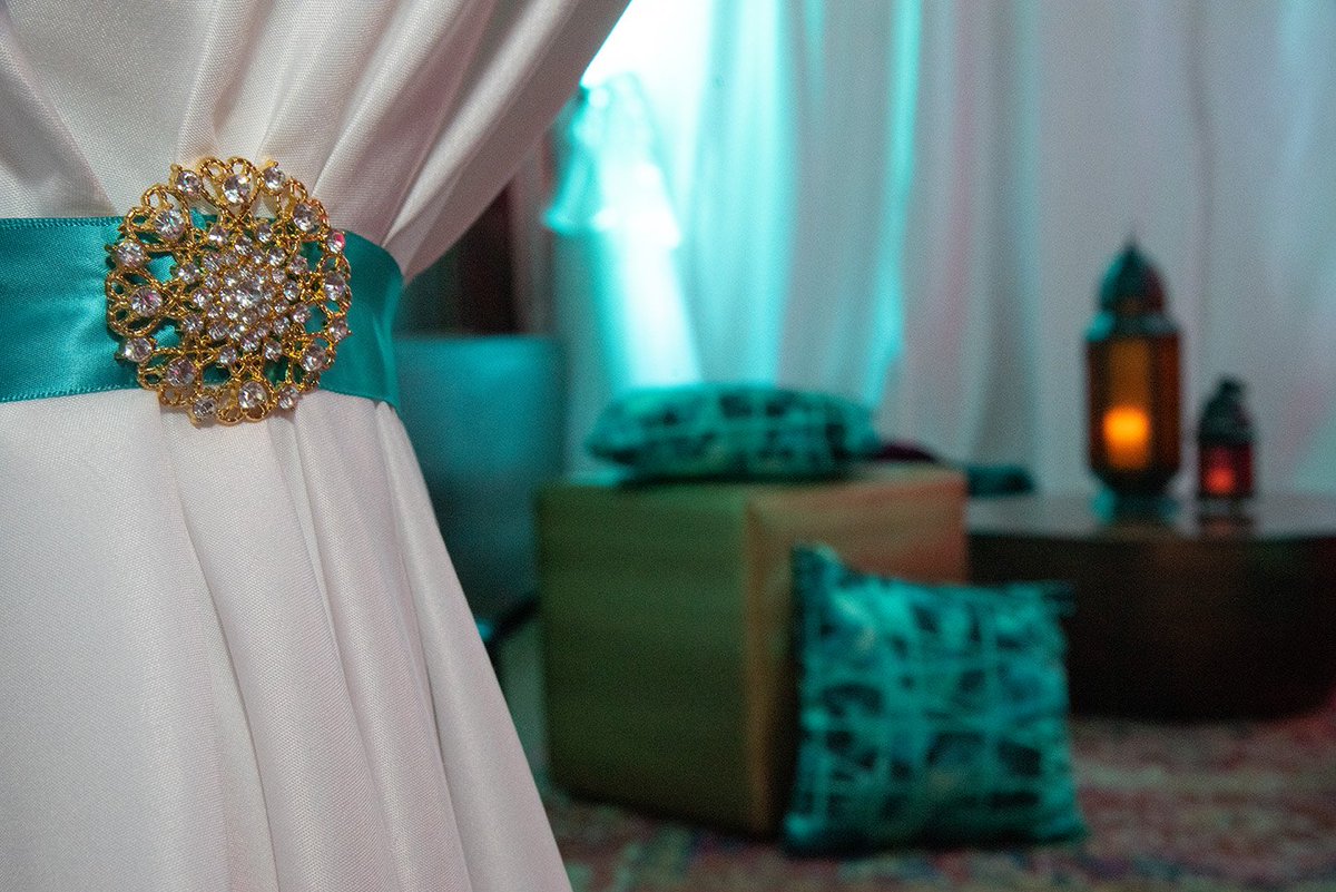 PartyPlusEvents's tweet image. For the big and the small details—we have an eye (and rentals) for it all! ✅ 

Venue: Overhills Mansion
Furniture Rental: AFR
Lantern Rental: Party Plus Tents &amp;amp; Events
Lighting/Draping/Design: Baltimore's Premier Event Solutions