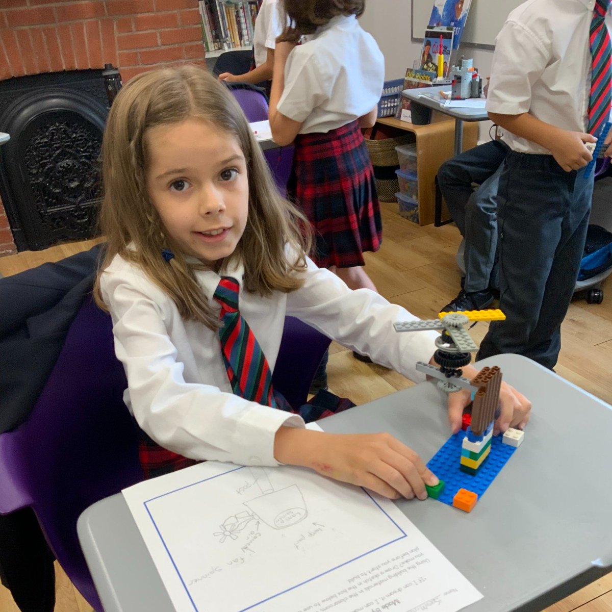 maclachlan_ca's tweet photo. Our Grade 3 #innovators brought their ideas to life after being inspired by the book #MadebyMaxine by @RuthSpiro and @hollyhatam, a story that encourages creativity, determination, and a #makermindset.

#Innovation #MakerSpace #MindsOn #HandsOnLearning #TechnologyEd https://t.co/rxo0PmxgYW