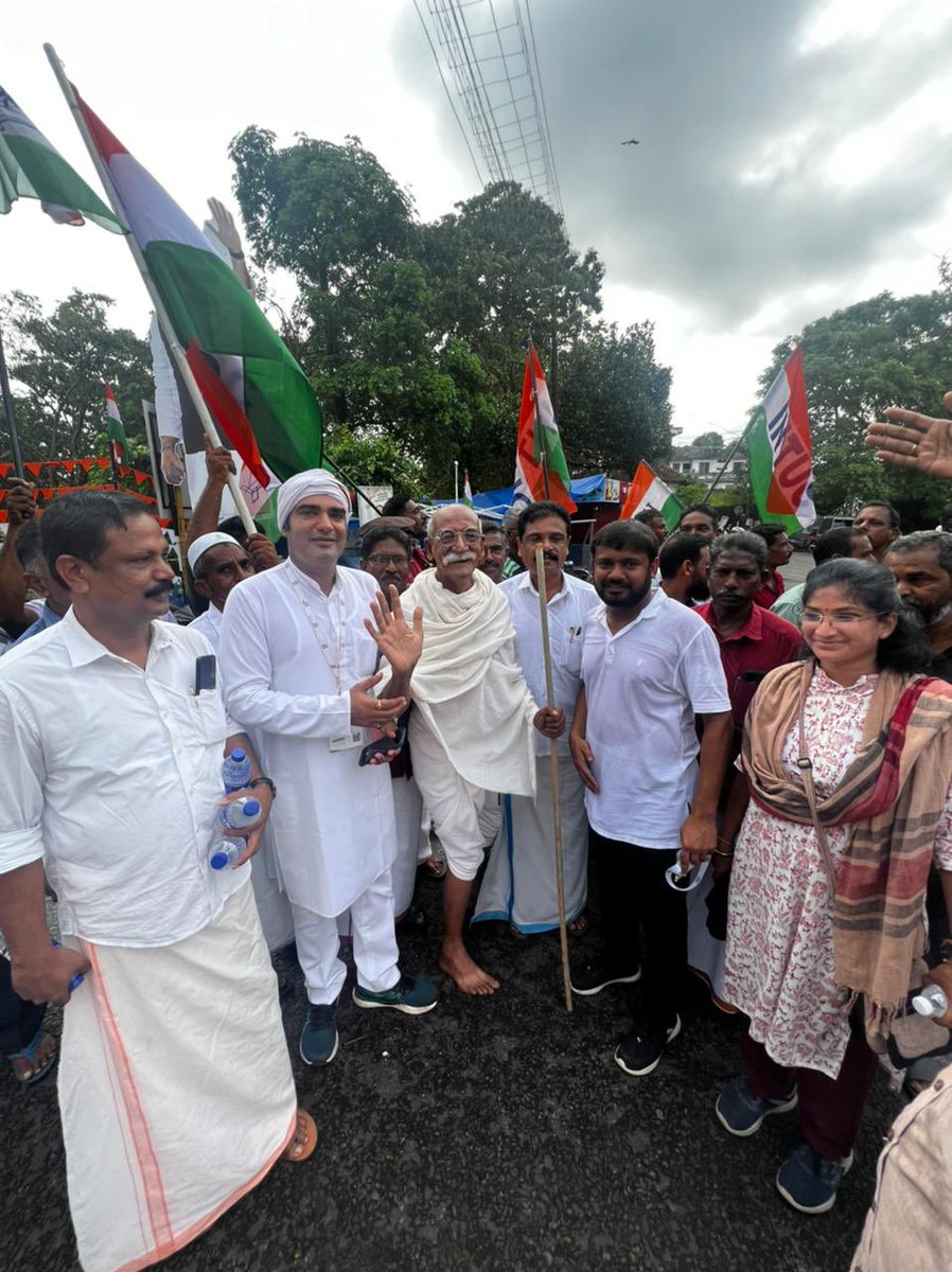 kanhaiyakumar's tweet photo. #BharatJodaYatra Day-13 https://t.co/DlYhTe8Jh3