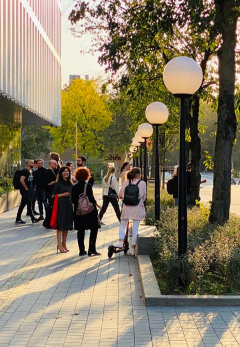 GilmaTeodora's tweet photo. Invitation!
The Bush and the Street- my keynote at international conference “Nature. Human. City" this Wednesday in Kaunas 2022.  #vilniusstreetmanual #doarchitects https://t.co/MLvsBrziwR