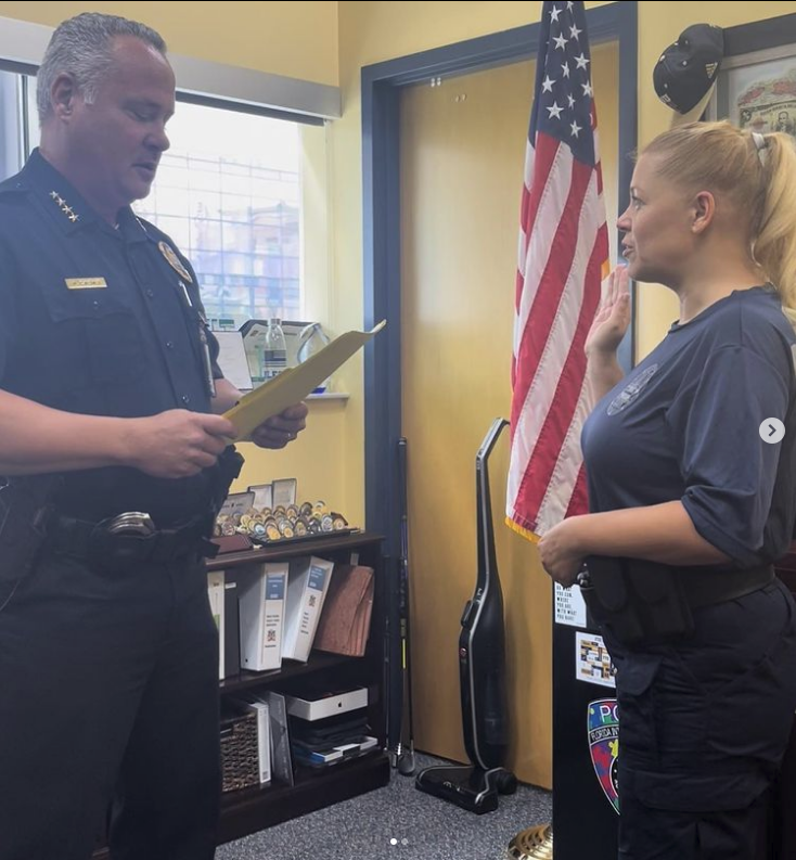 FIUPOLICE's tweet photo. Join us and welcoming the newest member, Officer L. Hidalgo to the FIU Police Department / FIU Family… #fiupolice #fiu #fiupd #newtotheforce https://t.co/Mx5OLvYgzc