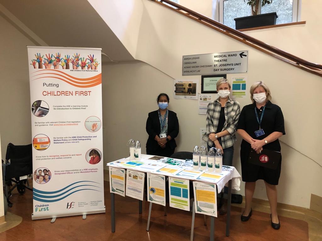 Children First Awareness Day @
Bantry General Hospital ⁦@HrSswhg⁩ ⁦@SswhgRecruit⁩ ⁦<a href="/BridAOSullivan/">Bridie O'Sullivan</a>⁩ ⁦<a href="/a_cute_medANP/">Carol Walsh</a>⁩ ⁦<a href="/MerlinTagaram/">Merlin tagaram</a>⁩