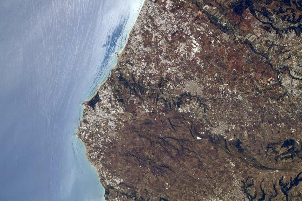 AstroSamantha tweet picture