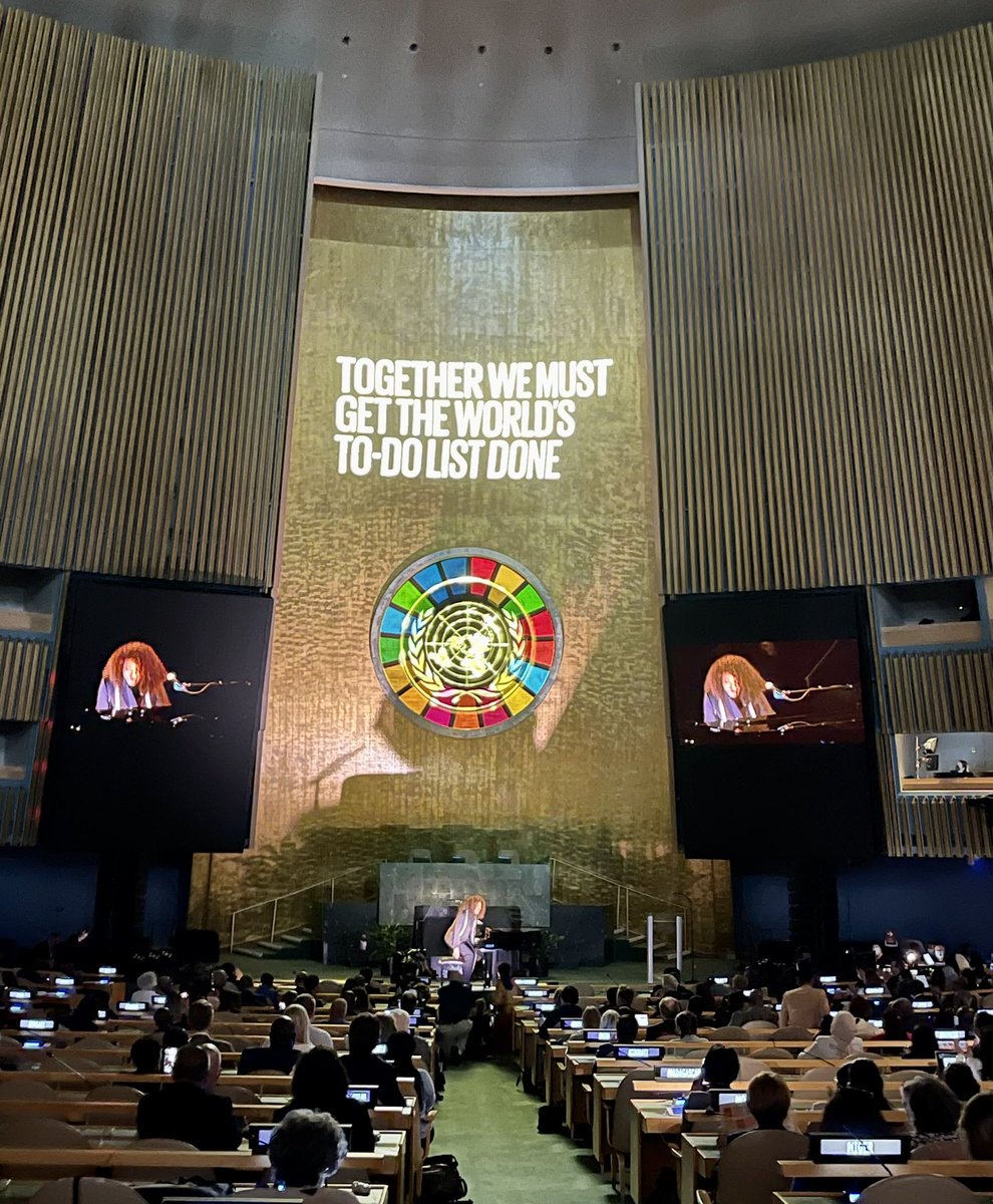 dienekeita's tweet photo. Happening now #SDGMoment #LeaveNoOneBehind #TransformingEducation #PutYoungPeopleFirst #PreserveEnvironment #GenderEquality https://t.co/0xHS9Pqvkk