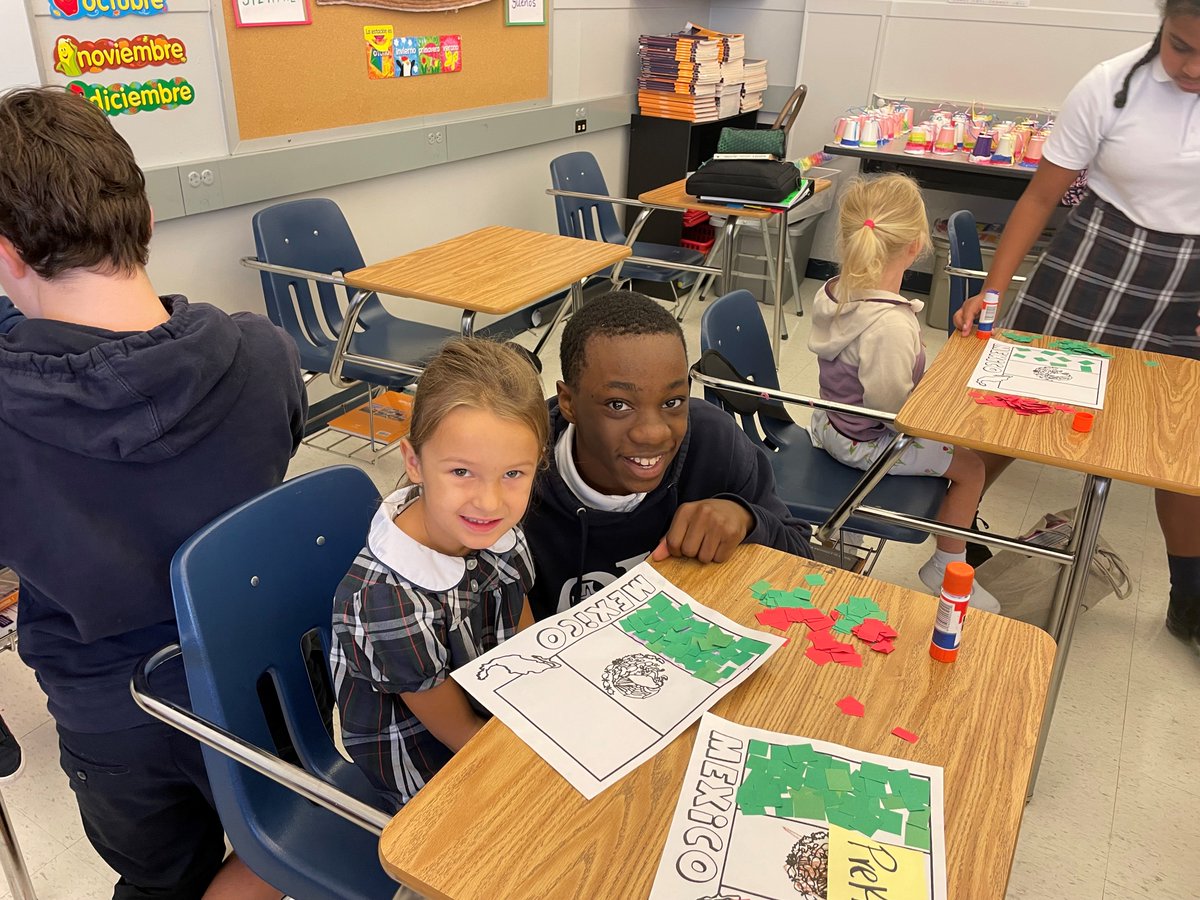 OLASchoolATL's tweet photo. Seventh grade and Pre-K students collaborated to learn about the significance of Mexican Independence Day. The students enjoyed working together. https://t.co/1yK1N85I1t