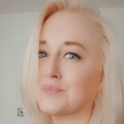 dhardy84's tweet photo. #NewProfilePic https://t.co/oi70L7hUib