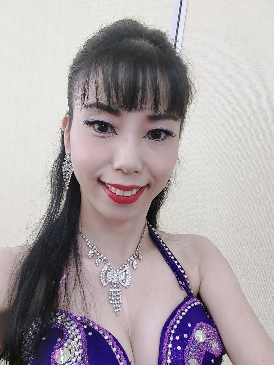 zahra_MBEC's tweet photo. 昨日は久しぶりのイベントで、
沖小学校での[高齢者お楽しみ会]
とても、なごやかで、手拍子をして下さったり、手を振って、下さったりと、暖かなイベントでした♡楽しかった♡
美味しいお弁当も頂きました♪︎
ありがとうございました♡♡ https://t.co/u8Kw6XLazg