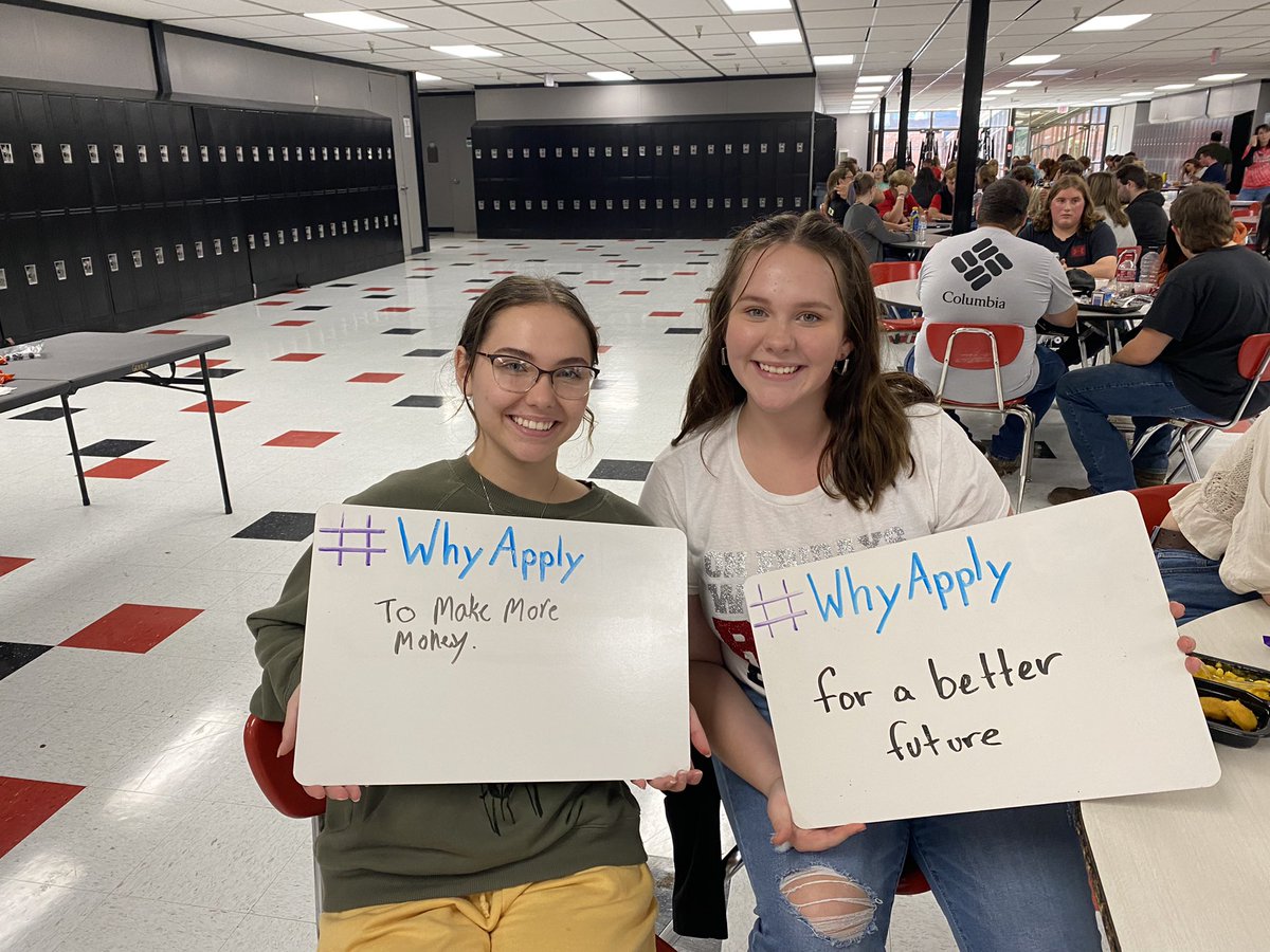 WebsCoSchool's tweet photo. @WVGEARUP #whyapply https://t.co/je0u12kCtO