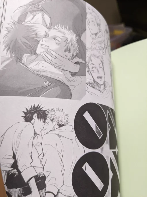 今更ログ本、当初はイラスト系入れる予定全く無かったのに時間が無さすぎて事務ページの穴埋めに使ってみたんですが、解像度低いしグレスケだし不安だったけどきれいに印刷してもらえて良かった、印刷所様に感謝🙏🙏
遊び紙捲ってちょっとでもおや?と思ってもらえたら嬉しい 