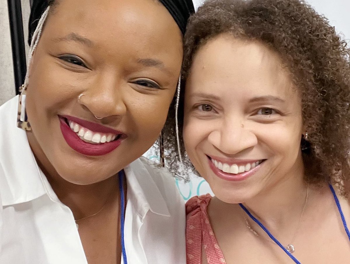 lilrongal's tweet photo. A few of my @DivBookFest memories 💜 (part 1) https://t.co/3e42ayVe5b