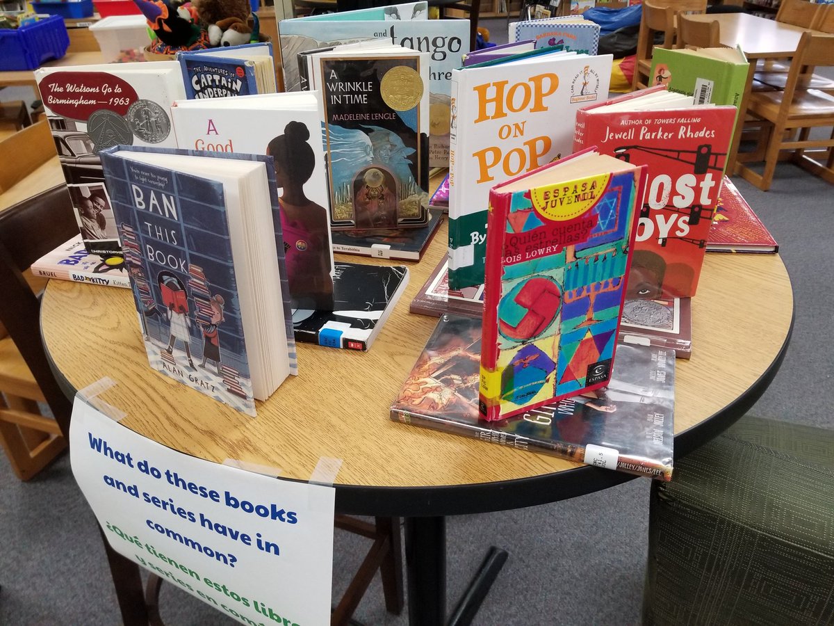 shadybea's tweet photo. What do these books have in common? #BannedBooksWeek #FreadomToRead @FReadomFighters https://t.co/izFbtWpJZD