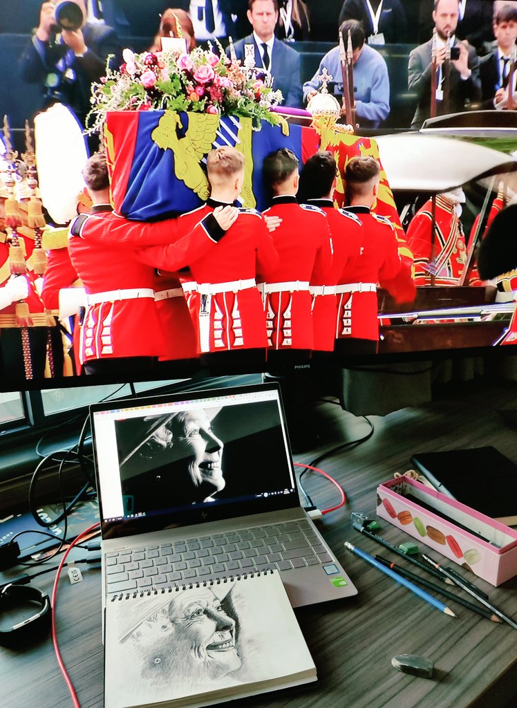 ibradshaw's tweet photo. My tribute to #HerMajesty during the #queensfuneral https://t.co/ol3ZYl4OY6