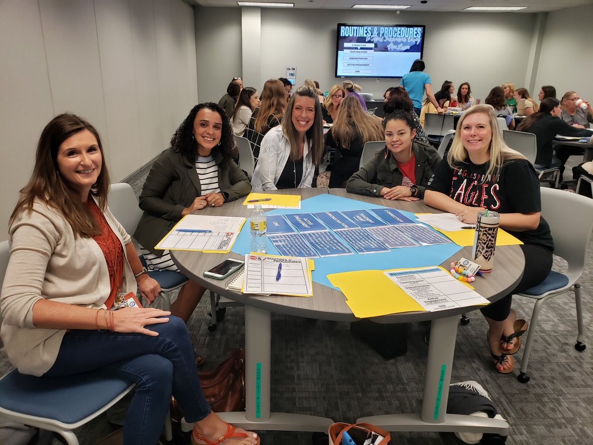 mollyndudley's tweet photo. Kindergarten Teachers are busy learning away at the Writer's Workshop Rebooted! ✍ @afrazee_adams @jencheneyESE  @HumbleISD_ESE #supportourwriters #independentwriting #learners4life #eseSOAR https://t.co/lMaQ4wEXYP