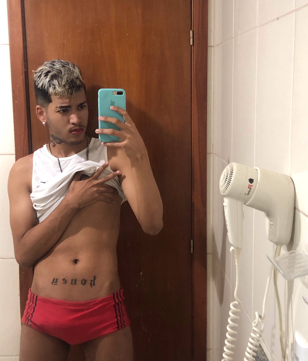 gabrielltavare's tweet photo. Sentaria ? 🍆 https://t.co/KsEhbteFIm