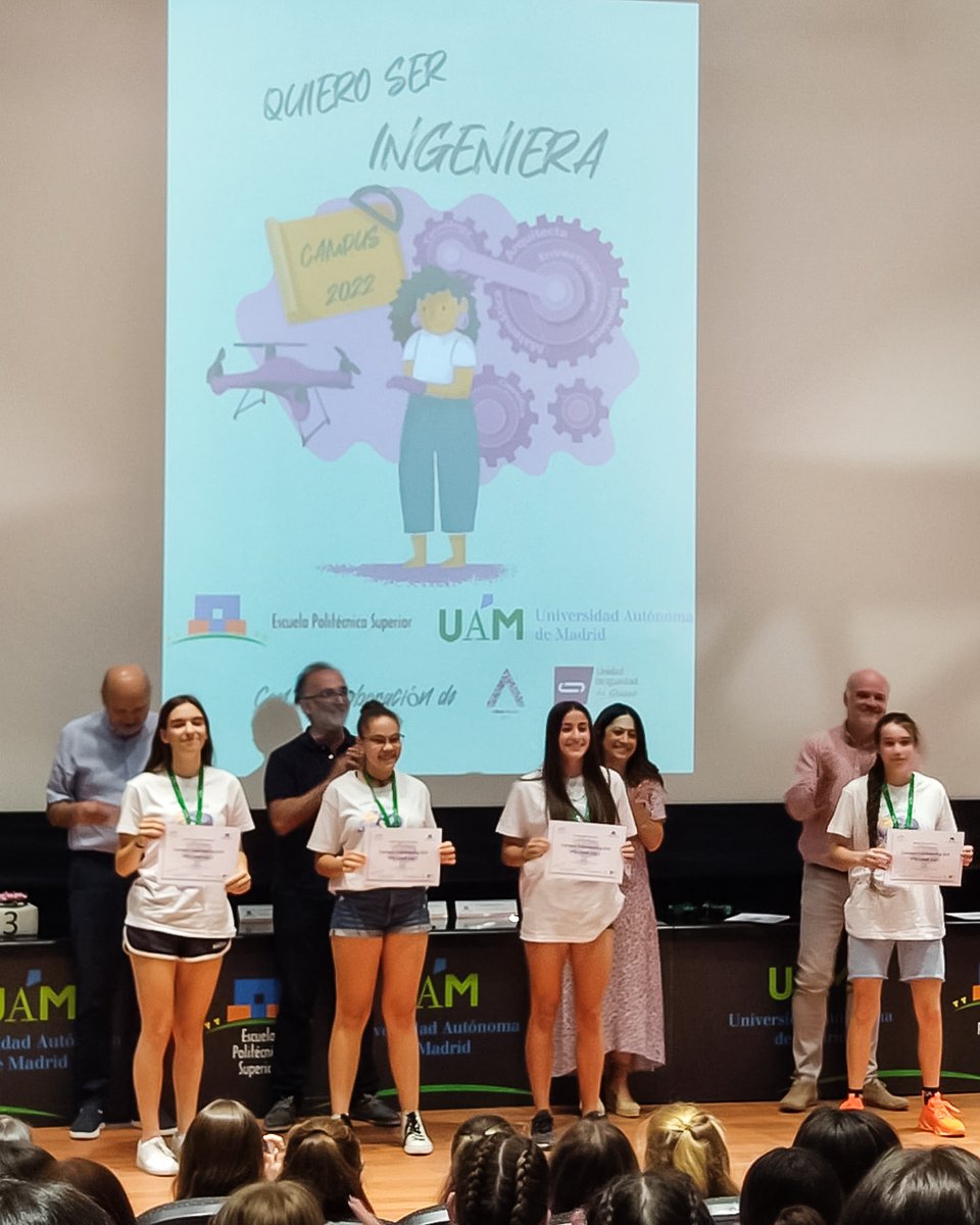 ColegioGaudem's tweet photo. Os dejamos fotos del pasado julio, donde nuestra alumna Jimena D. participó durante una semana en el Campus "Engineering Girl" del proyecto “Quiero ser ingeniera” de la @uammadrid, concretamente en el taller de Robótica 🔝

#ColegioGaudem > #UnProyectoSingular en #Madrid #Barajas https://t.co/wj48wwoRGv