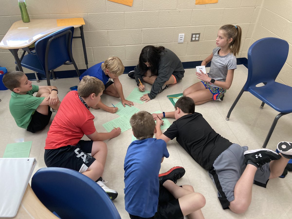 Fearless4th's tweet image. The first step in the Scientific Process: making observations. We’re trying to determine what is in each of the mystery boxes! #4thscience @BearCreekEtown