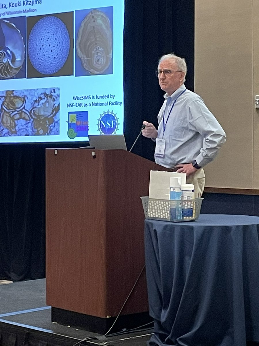 HeatherKorff's tweet photo. #SIMS23 Plenary Lecture by John Valley. https://t.co/O8lQVnsX2E