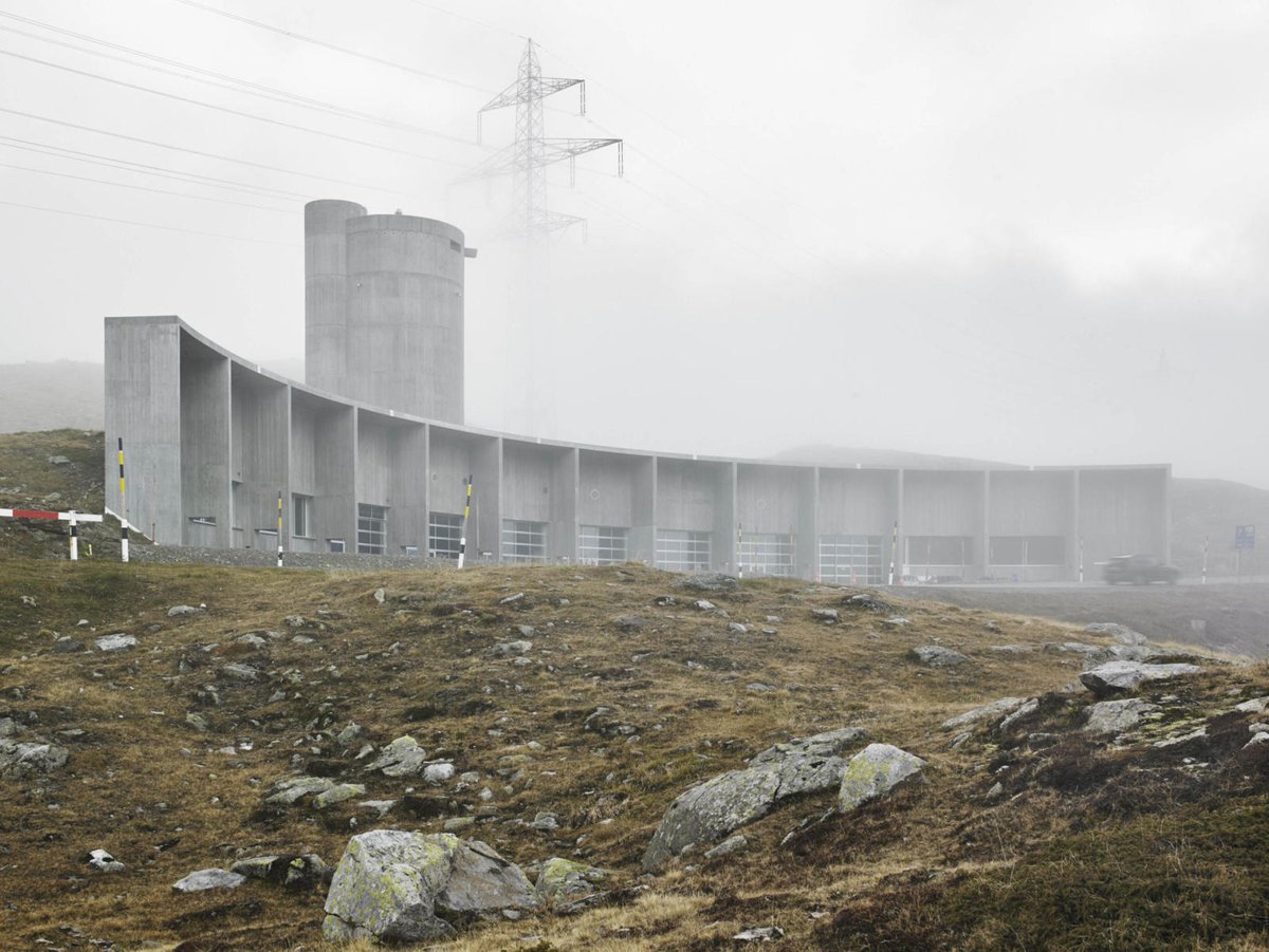 gutebaute_gr's tweet photo. INFRASTRUKTURBAUTEN UND LANDSCHAFTSSCHUTZ
anlässlich der Auszeichnung Gute Bauten Graubünden 2021, Fr, 23. Sept. 2022, 19.00–21.00Uhr
Forum Paracelsus, St. Moritz Bad
Themen: Neubau Werkhof Ospizio Bernina, Erneuerung Galerien Alp Grüm, Programm: https://t.co/qc5WwHJlaX https://t.co/V2ejaMXZgU
