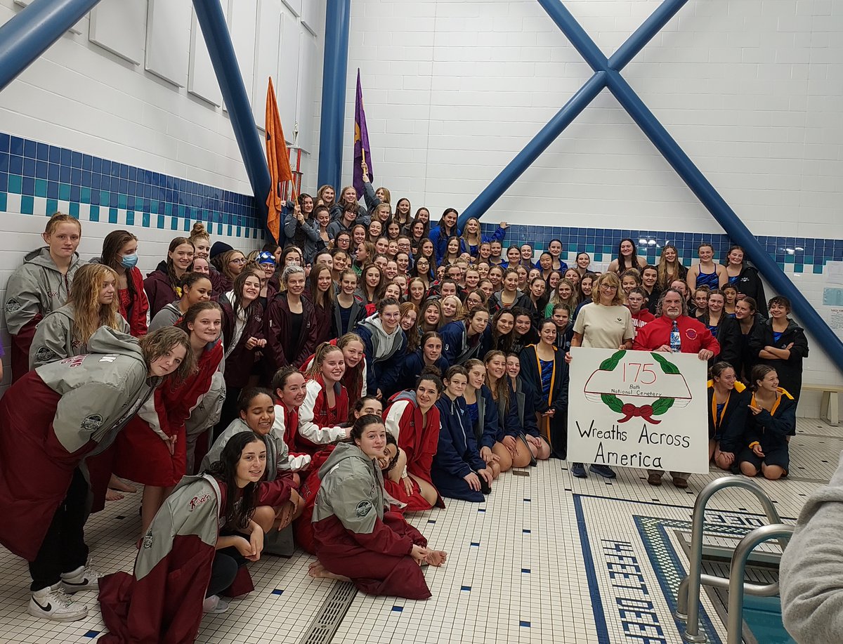 PalMac_CSD's tweet photo. The #PalMac girls varsity swim team was at it again! On Saturday the team competed with several area teams in "Duel in the Pool," which raised over $2600 to benefit Wreaths Across America! @palmacsports
#PalMacProud https://t.co/4GZNjwA3r3