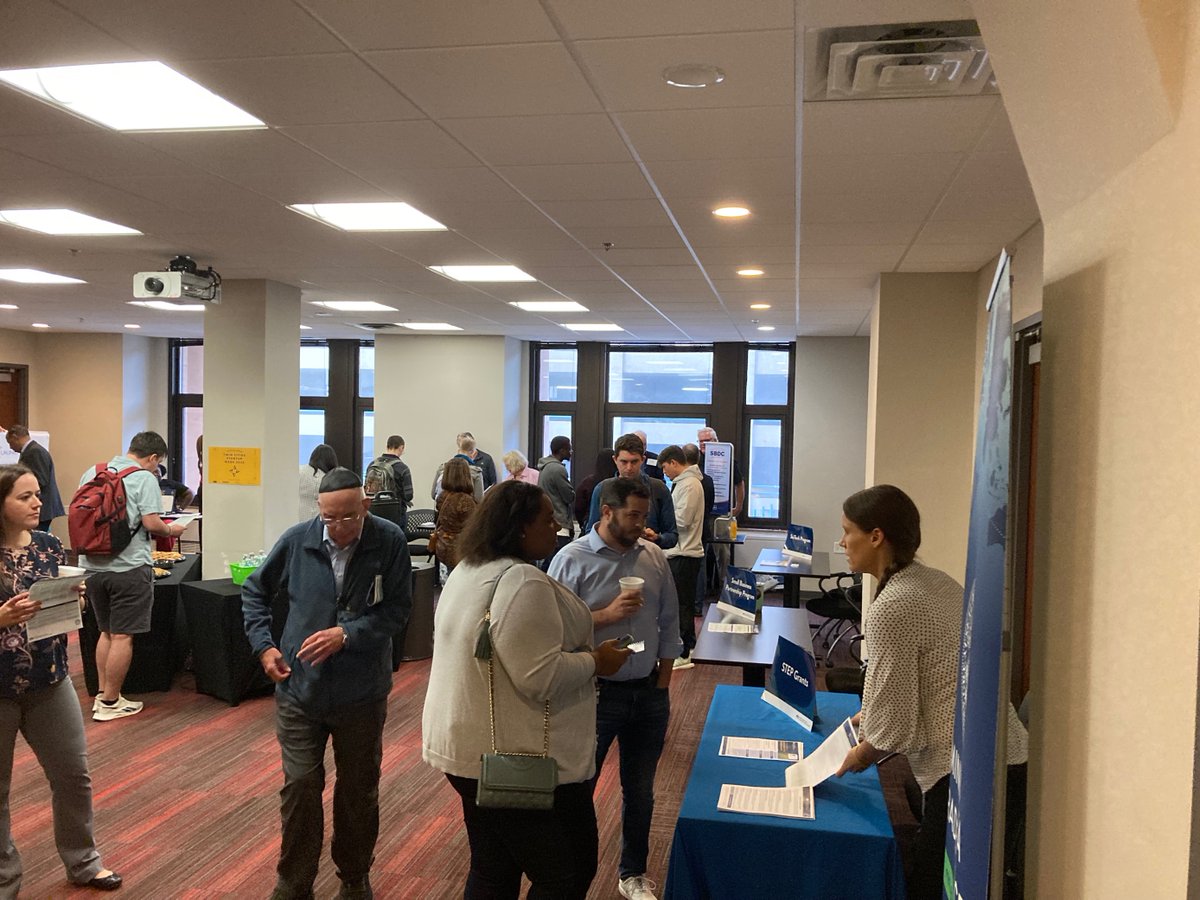 mndeed's tweet image. Commissioner @grove helped kick off DEED&apos;s #TCSW2022 Resource Fair where attendees can learn about the many financing and technical assistance programs DEED offers startups and entrepreneurs. Come stop by today from now until 11am at DEED&apos;s new HQ in The Great Northern Building!