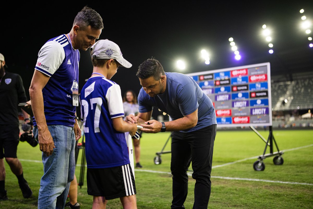 loucityfc's tweet photo. We took the club’s first-ever Kids Club reporter – 8-year-old Elliot Peters – behind the scenes of a LouCity game day. 🎤📒

Elliot interviewed players and coach Danny Cruz before the game, took in warmups from the sideline and joined us for postgame interviews. https://t.co/OwFLTPROXu