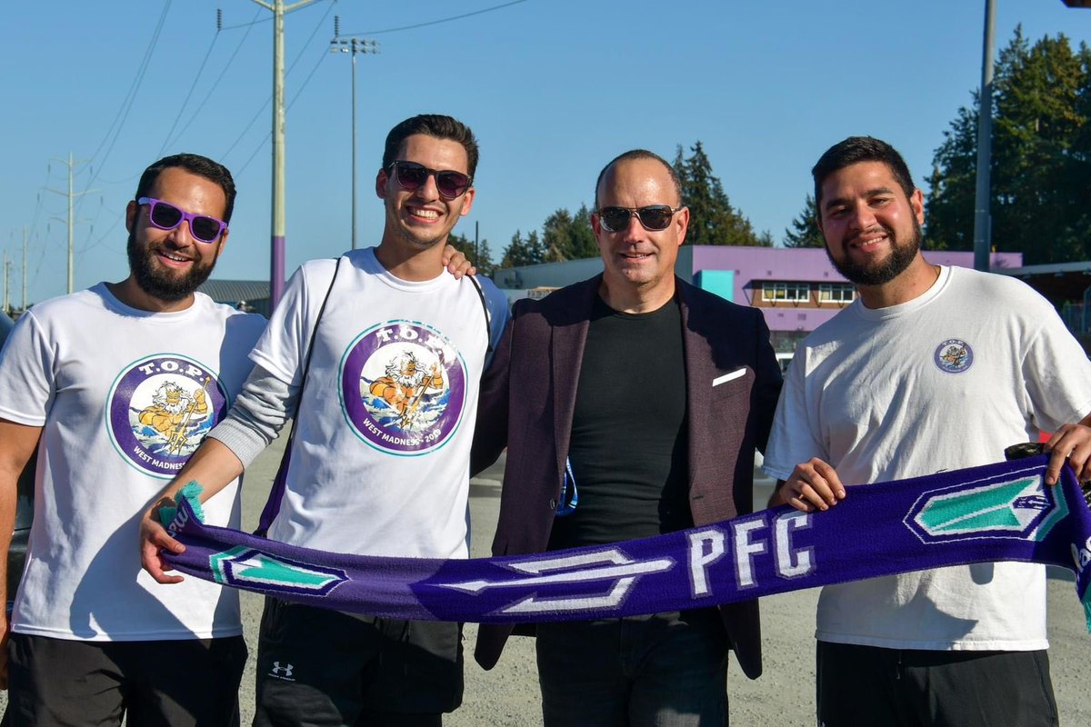 TOP_Pacific's tweet image. The new commissioner is a fan of West Madness 😈💜🔱

#WestCoastBestCoast #Topacific #PacificFC