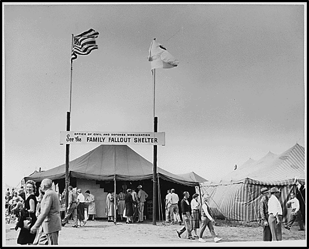 Modern American History @modamhist.bsky.social (@modamhist) on Twitter photo What did Americans think when consumer capitalism *really* put “nuclear” back into “nuclear family”?
Read <a href="/TomBishop89/">tombishop89</a> on how a #Sixties sales boom in home fallout shelters exposed the limits of popular support for #ColdWar foreign policy. #USHistory
doi.org/10.1017/mah.20… What did Americans think when consumer capitalism *really* put “nuclear” back into “nuclear family”?
Read <a href="/TomBishop89/">tombishop89</a> on how a #Sixties sales boom in home fallout shelters exposed the limits of popular support for #ColdWar foreign policy. #USHistory
doi.org/10.1017/mah.20…