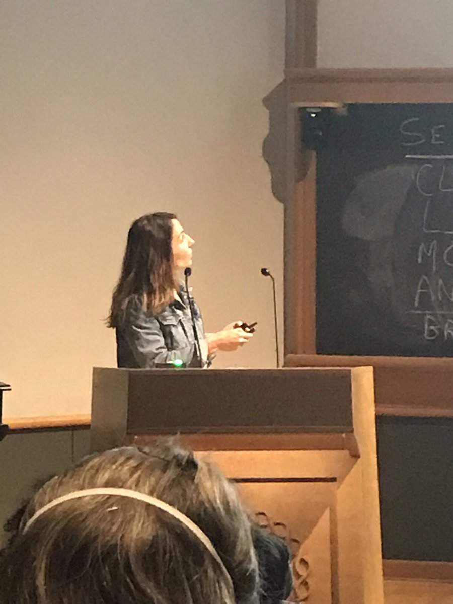 LabEHerrera's tweet photo. Cruz presenting her beautiful work at the #cshlneurocon #csh @cshlmeetings. Congrats Cruz! https://t.co/2meILi2qQv