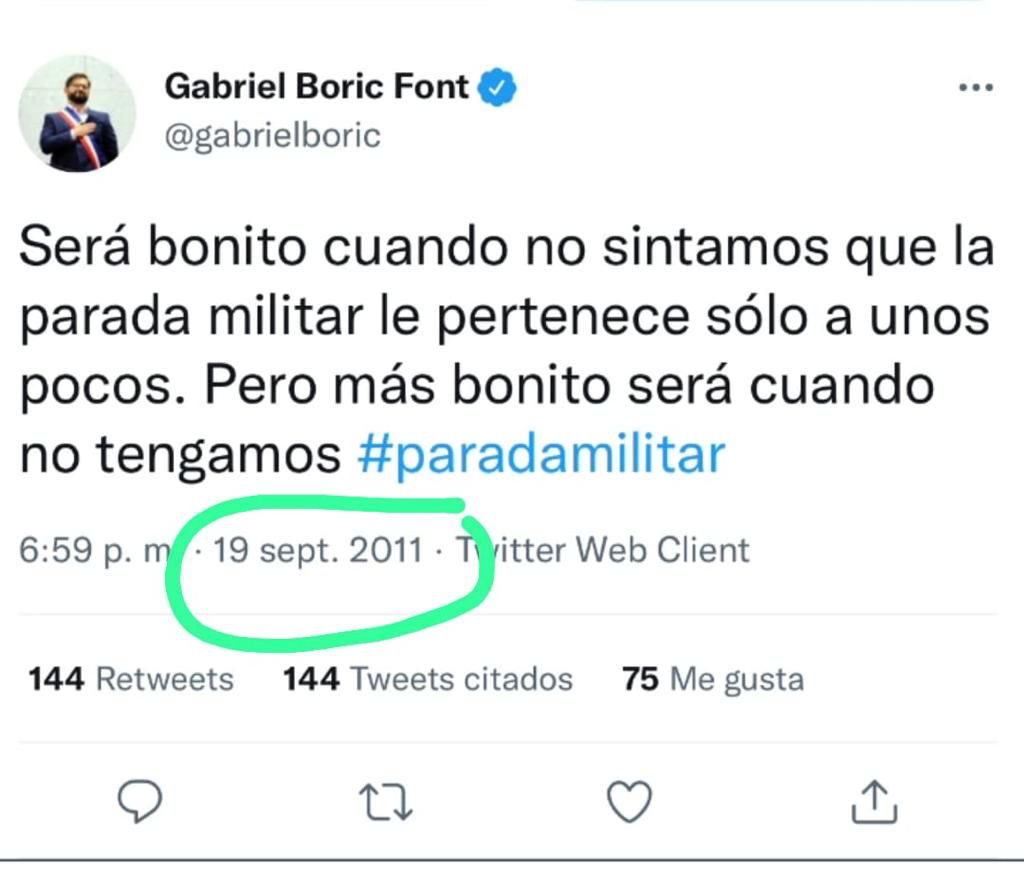 cecilia11384's tweet photo. Sus palabras lo condenan , la parada militar 2022 ha sido una ocasión de reconocimiento a las FFAA y de orden y de abucheo y repudio para Ud. Pte. https://t.co/YdnMMpo0tv