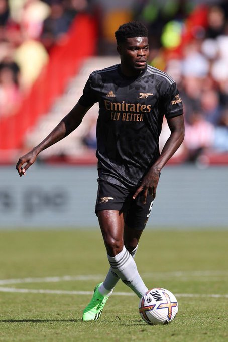 Makumbo aPartey makenduru boys dzangu . Retweet to donate a leg to Partey 🧎🏼coz blaz ava kana varimo ,machance ekuwinner i123%

#COYG
