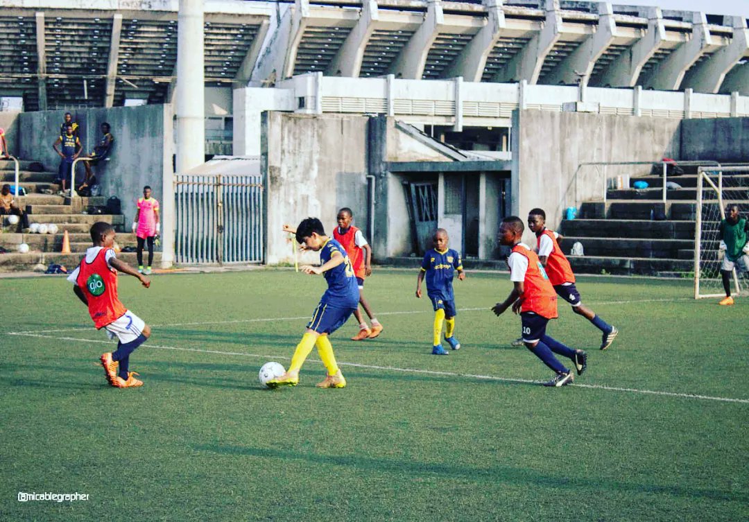 f8ballersafrica's tweet photo. #PremiumTeam vs #PrinabsFA
πΈ @amicablegrapher1
#football #soccer #grassroots #footballacademy #footballplayers #WeAreChampions
WE ARE CHAMPIONS πβ½π https://t.co/xveQ6tu8Pn