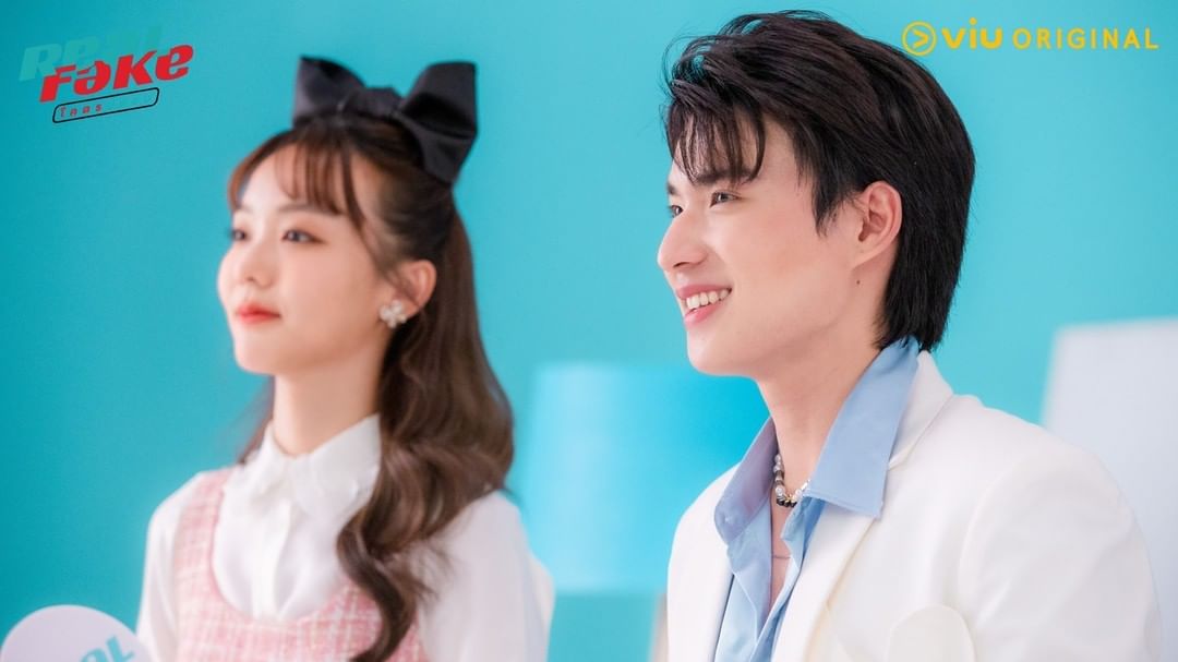 TitleTNT_OFC's tweet photo. ✨วันนี้เอาบรรยากาศเบื้องหลังสัมภาษณ์​ #RealFakeโคตรปลอม มาฝากทุกคน

ติดตามคลิปสัมภาษณ์เต็ม ๆ ได้ที่ Viu เท่านั้น
​ 
#RealFake #โคตรปลอม
#ViuOriginal​  #Viuอ่านว่าวิว
#TitleTNT​ #UltimateTroop​ 
IG : https://t.co/pLWQgmDFCj… https://t.co/gihG3Tsf6r