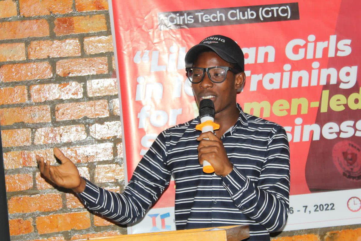 DiggsAmb's tweet photo. Images from the Youth Challenge Fund by Girls Tech Club in Monrovia. 
 We at @RhnRight are establishing children rights club in schools to curb violence against students.

#rhnlib 
#jazzpowerarm https://t.co/mxJvGyalpg
