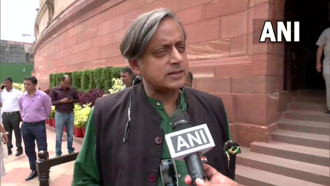ANI's tweet photo. Senior Congress leader &amp; MP Shashi Tharoor gets a nod from Congress interim president Sonia Gandhi to contest for the post of the party president, after he reached out to her in a meeting today, citing he can make internal democracy stronger: Sources

(File pics) https://t.co/cp6GbETPkX