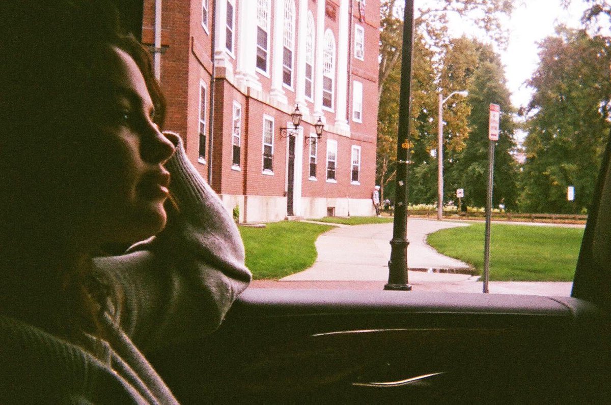 ThrowbackSeIena's tweet photo. September 19, 2019: Selena via Instagram https://t.co/Y6IowfKo2X