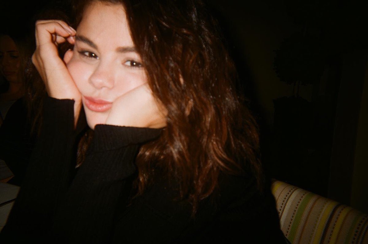 ThrowbackSeIena's tweet photo. September 19, 2019: Selena via Instagram https://t.co/Y6IowfKo2X